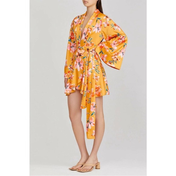 Significant Other Zoe Floral Bell Sleeve Satin Mini Dress 8 - Picture 4 of 9